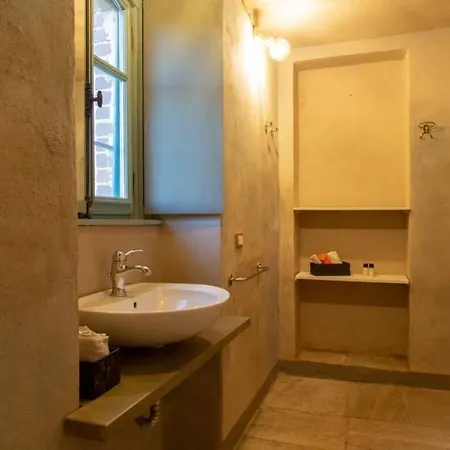 Castello Visconti - Exclusive Villa Vaprio dʼAgogna