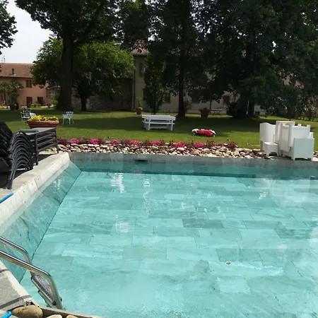 Castello Visconti - Exclusive Villa Vaprio dʼAgogna