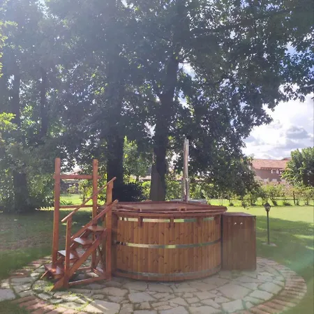 Castello Visconti - Exclusive Villa Vaprio dʼAgogna