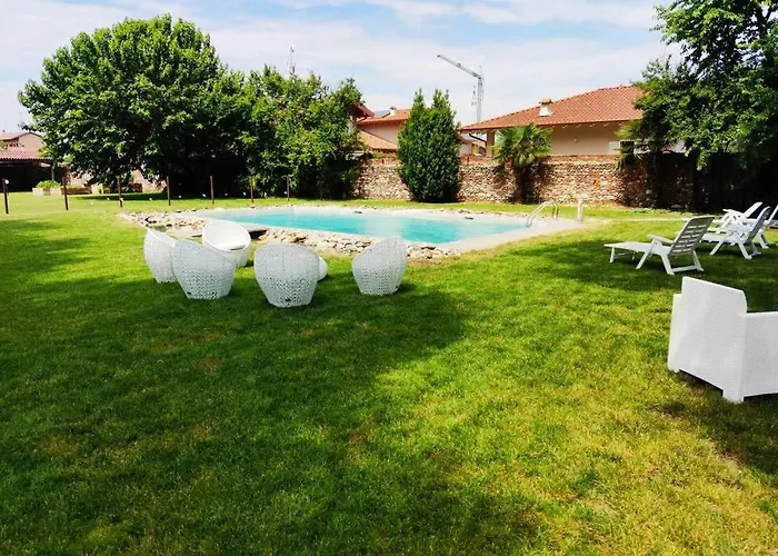 Castello Visconti - Exclusive * Vaprio dʼAgogna